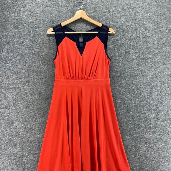 En Focus Dress Women 6 Red Sleeveless Sheath Pleated V Neck Knee Length - Picture 2 of 9